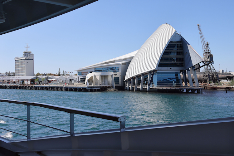 Leaving Fremantle on cruise - Fremantle Maritime Museum