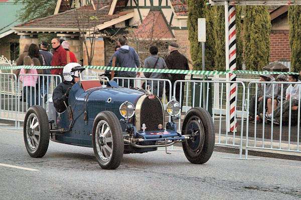 Lobethal3oct09_PA033047_183_BugattiType35.jpg