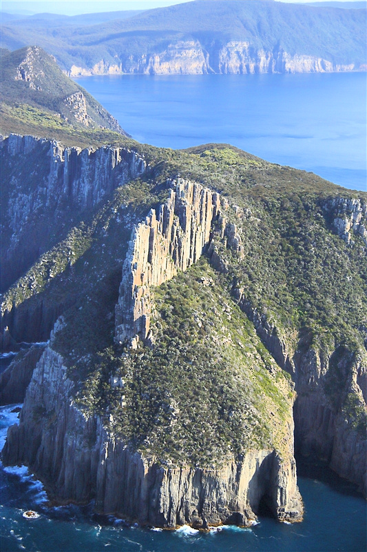 Tasmania_Heli_TasmanPen_0667_m_800px