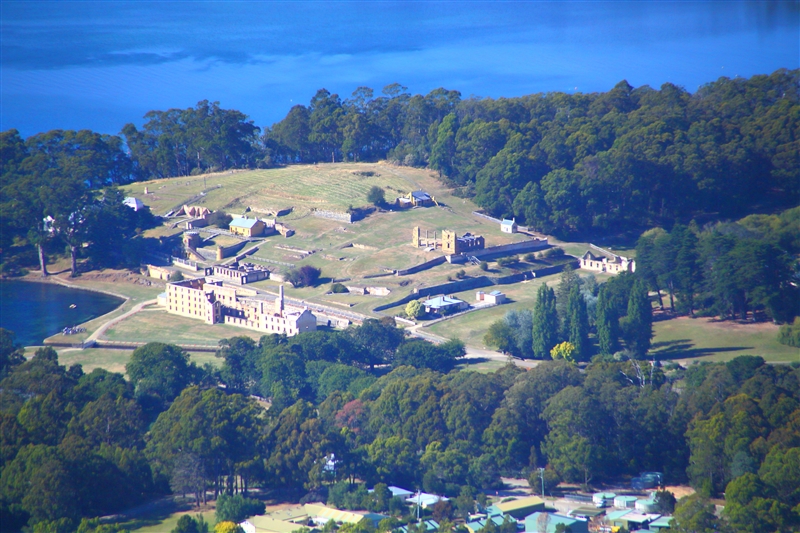 Tasmania_Heli_TasmanPen_PortArthur_0646_m_800px