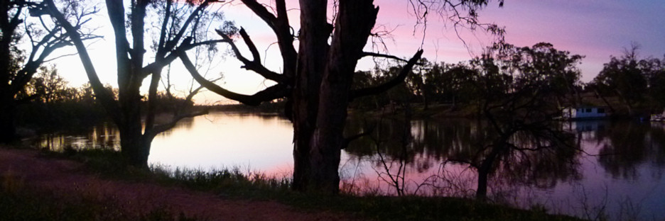 Mildura_MurrayRiverSunset_P1020152_3.jpg